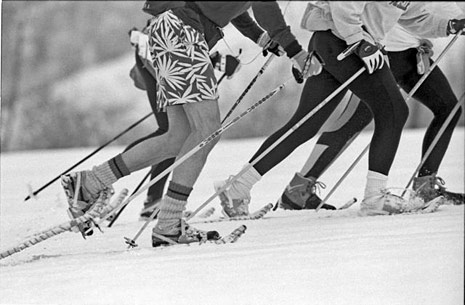 'America's Uphill' image of legs skiing in the snow